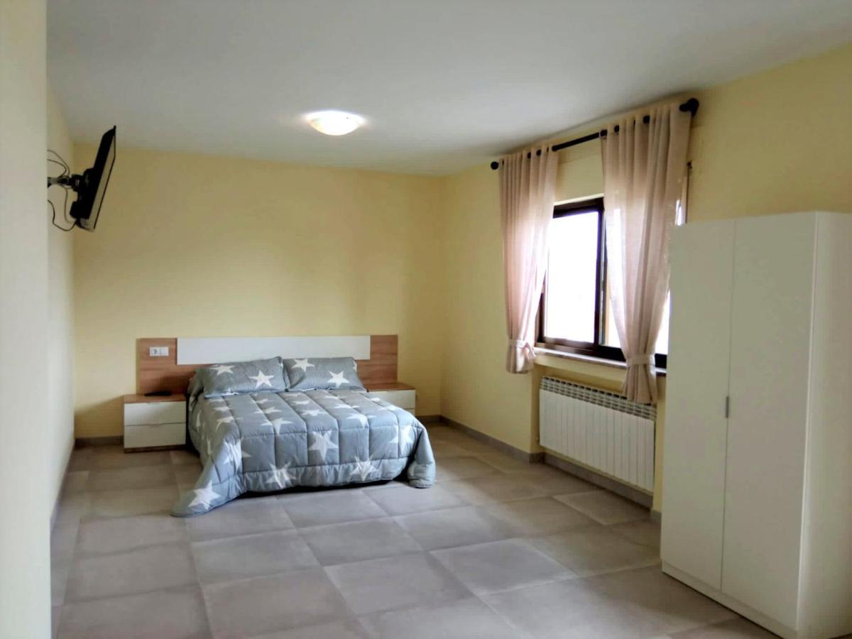 La Villa Hostal Calvarrasa de Abajo Bagian luar foto