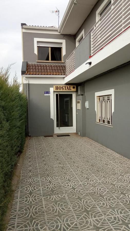 La Villa Hostal Calvarrasa de Abajo Bagian luar foto
